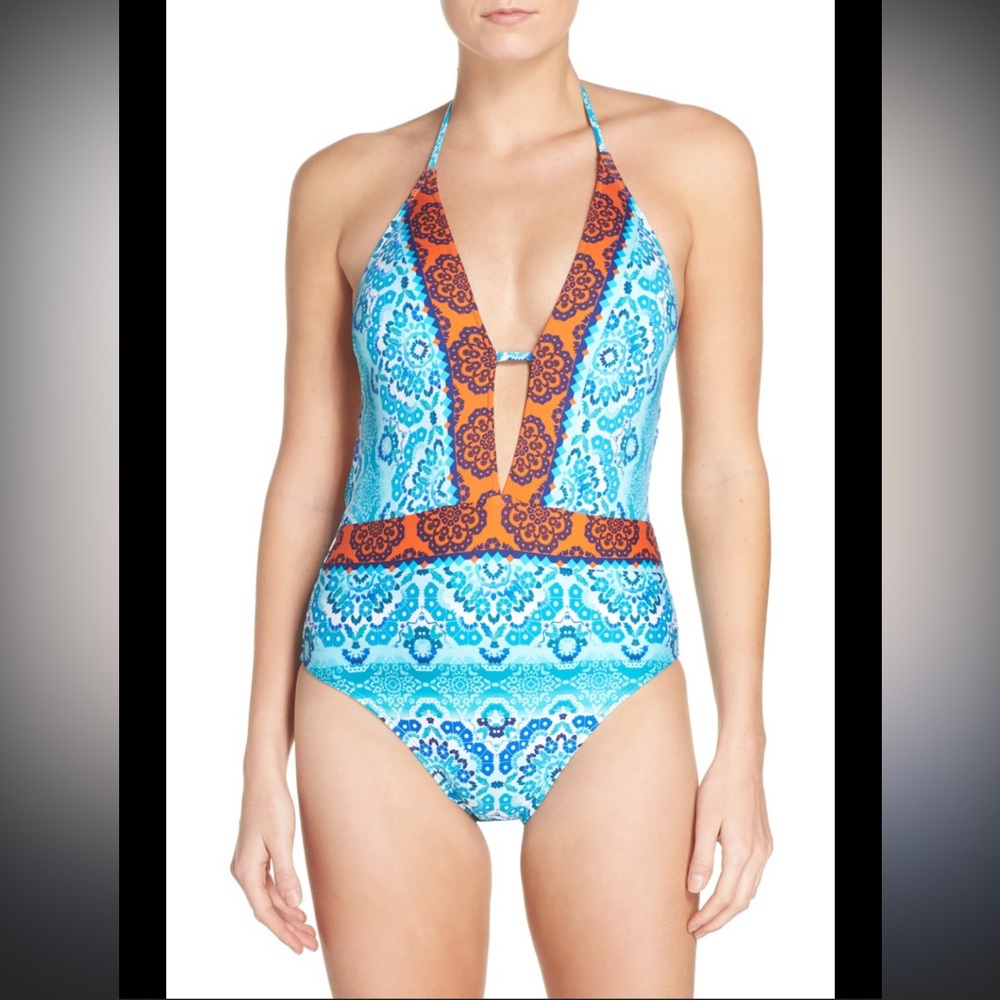 NWOT La Blanca All In Mix Plunge One Piece Swimsuit